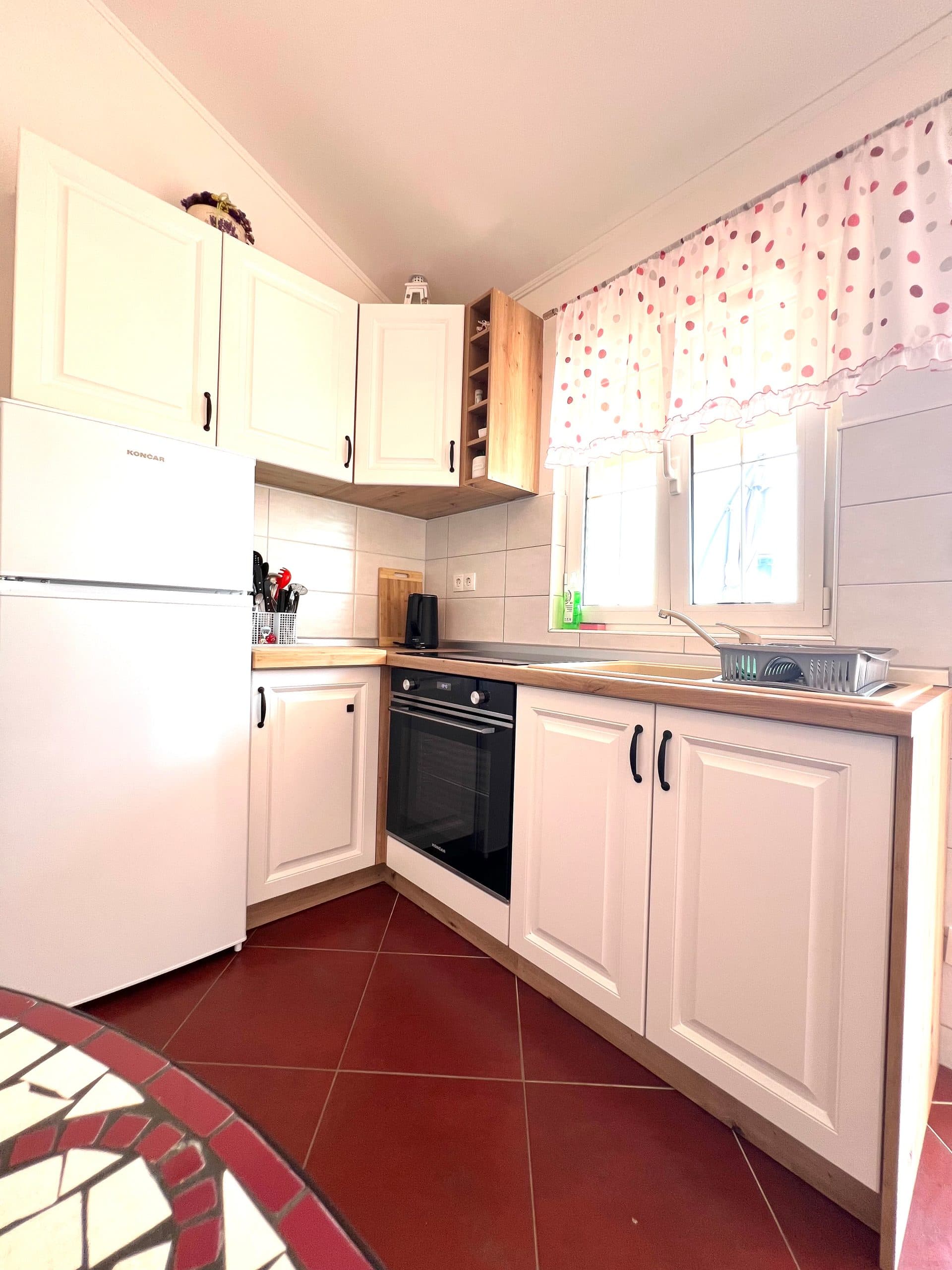 Dvosobni apartman 4+2 s pogledom na more thumbnail 6