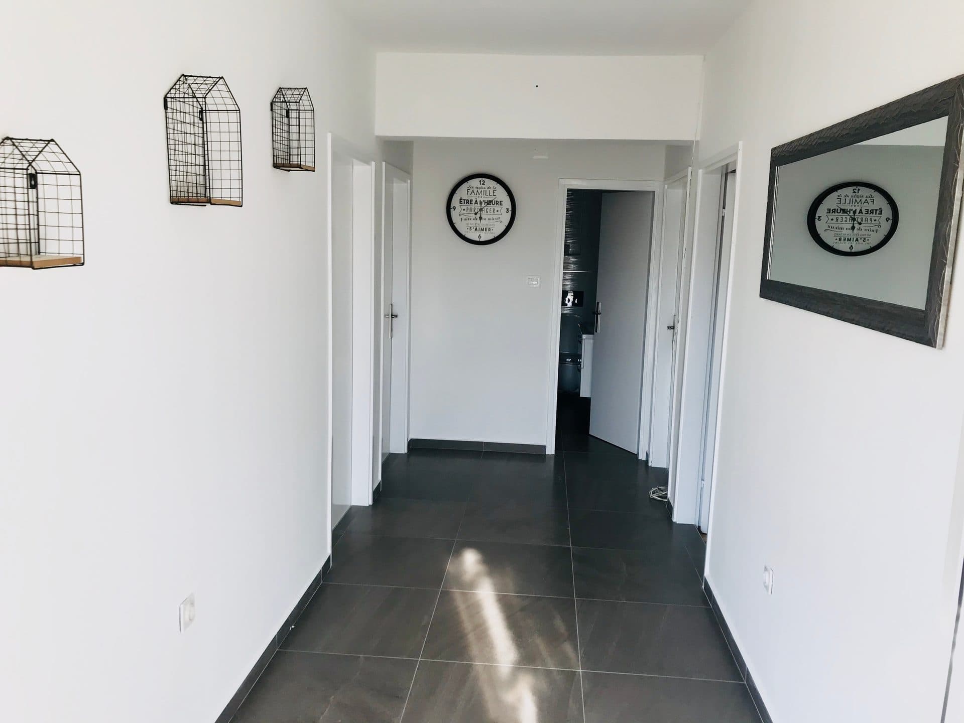Prostrani dvosobni apartman 5+2 thumbnail 14