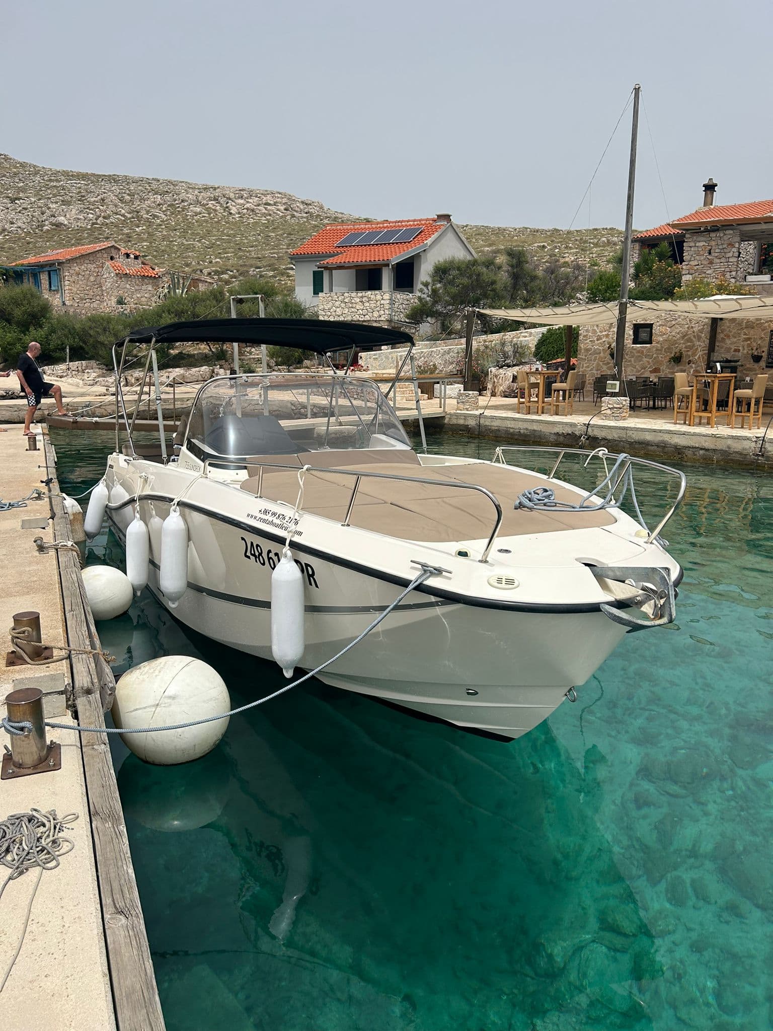 Quicksilver Activ 755 Open