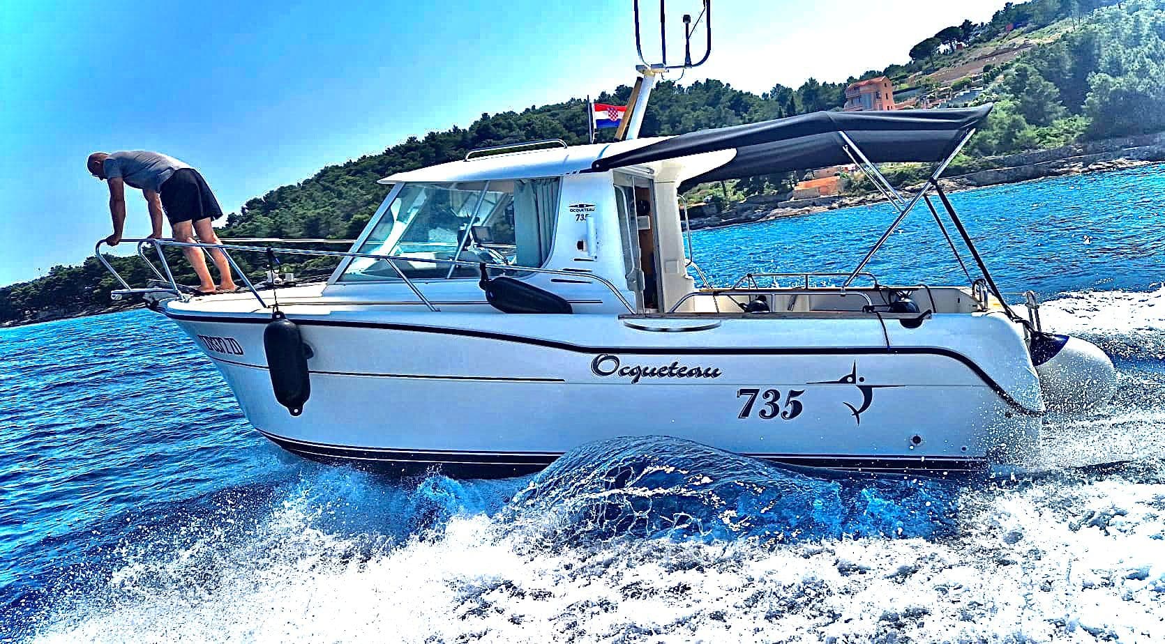 Ocqueteau 735 — 1